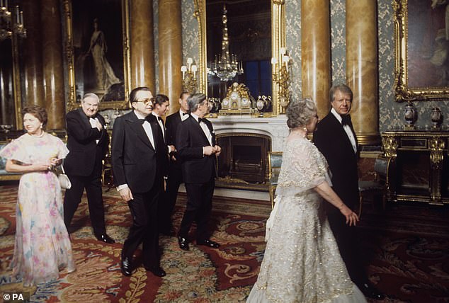 Carter appeared to take a shine to the Queen Mother during his short visit to the palace