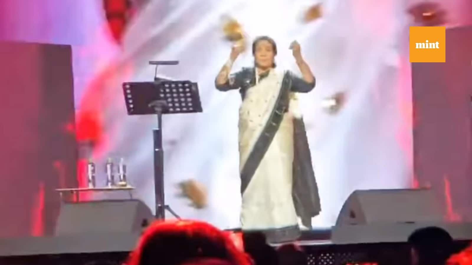 Asha Bhosle: 91-year-old living ‘Goddess of music’ does Tauba Tauba hook step in concert 