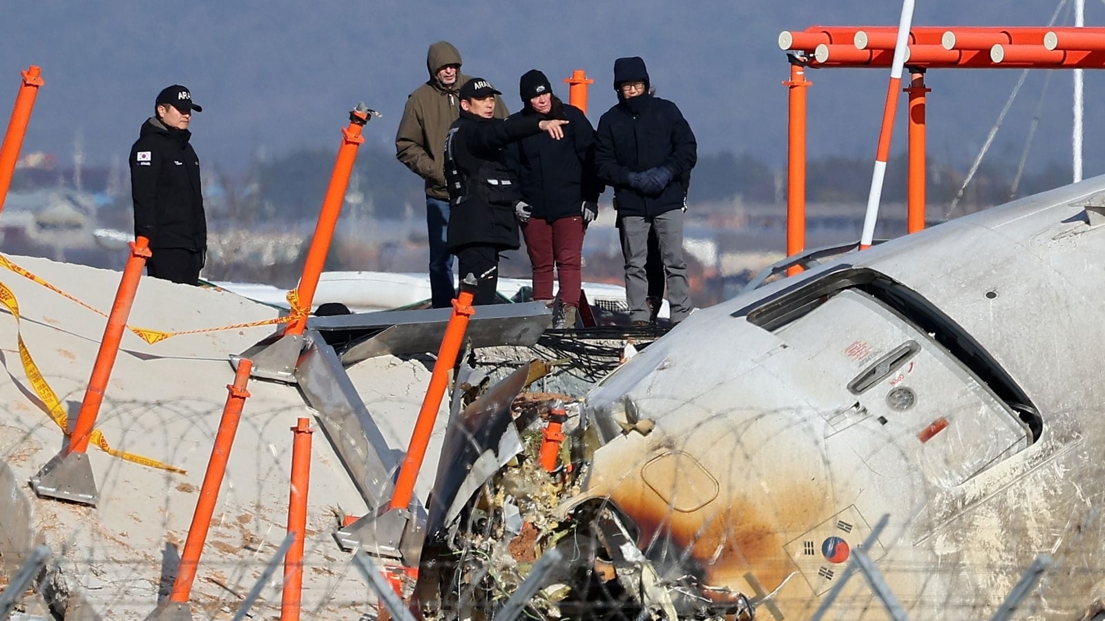 South Korea plane crash: Investigators to complete transcript of cockpit voice recorder today | World News