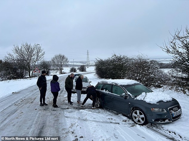 Motorists struggle to navigate the difficult driving conditions in Newcastle this morning