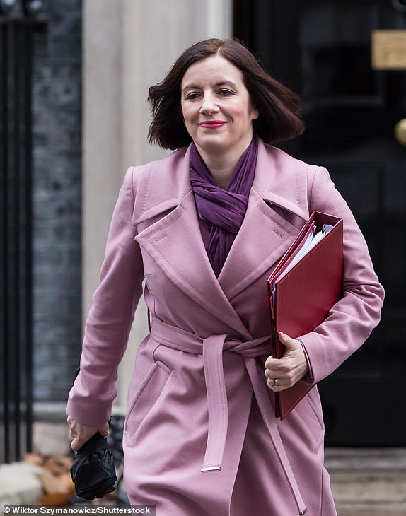 Mandatory Credit: Photo by Wiktor Szymanowicz/Shutterstock (15083361ac) Secretary of State for Education and Minister for Women and Equalities Bridget Phillipson leaves 10 Downing Street after attending the weekly Cabinet meeting. Cabinet Meeting in Downing Street, London, UK - 07 Jan 2025