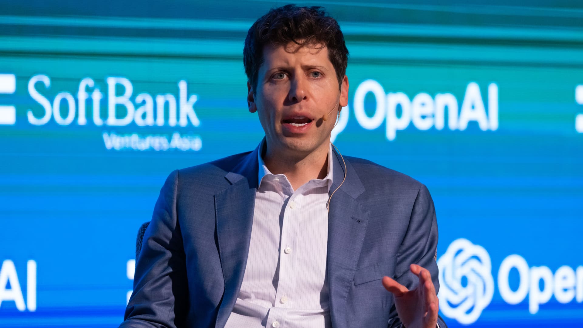 Sam Altman posts letter from senators concerned about OpenAI donations