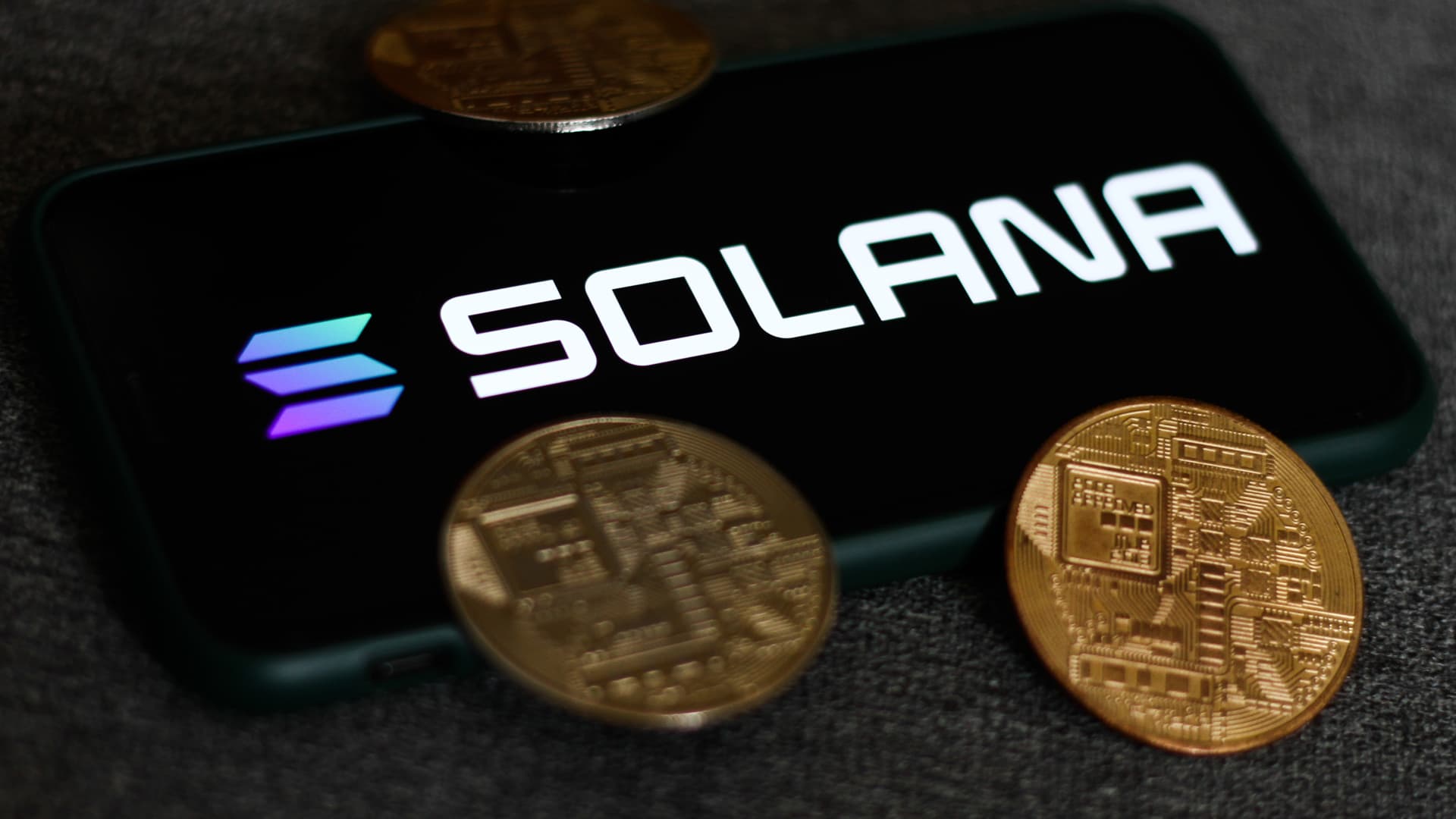 Solana surges 12% on launch of Trump-themed memecoin, ether falls