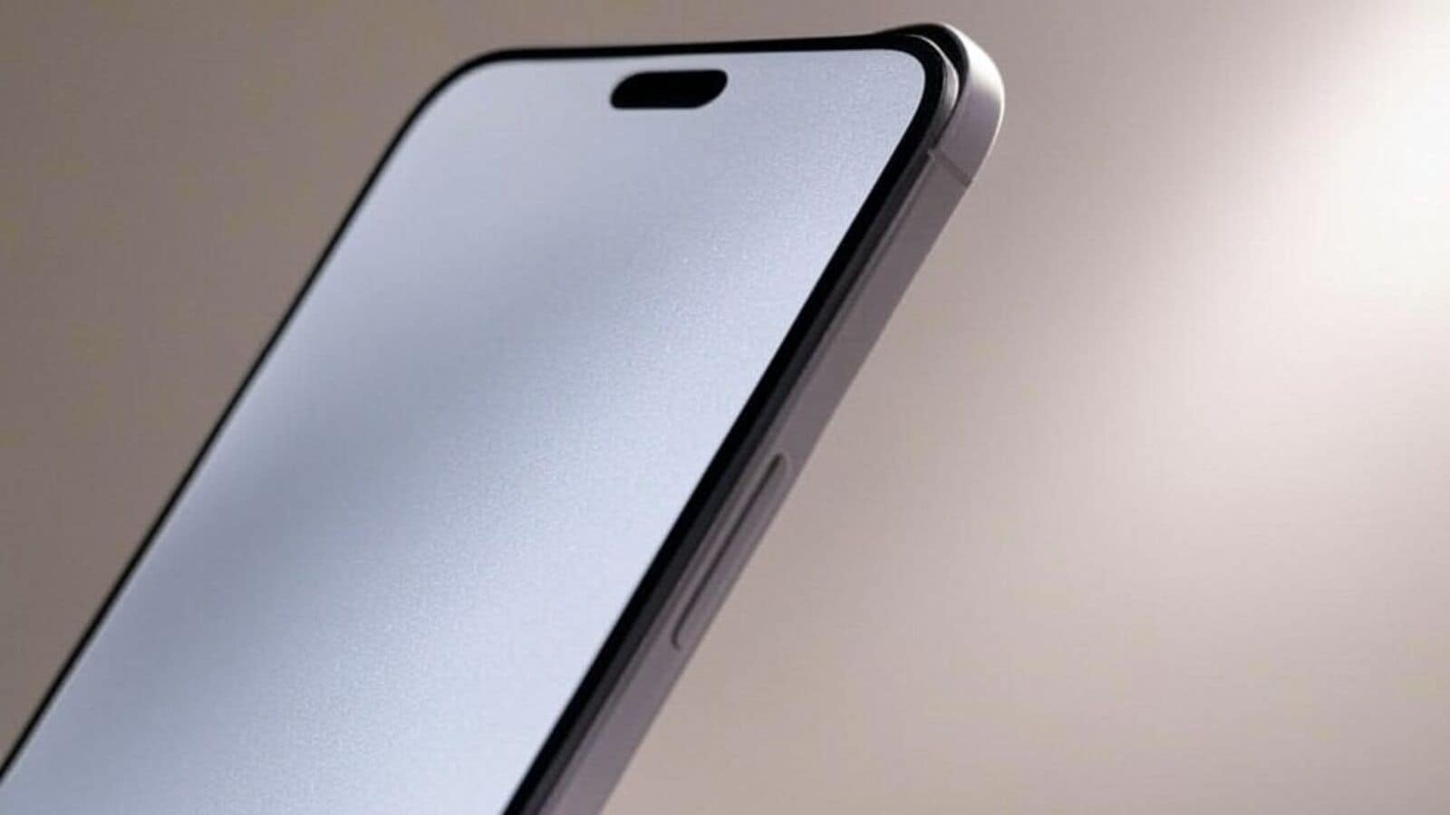 The highly anticipated iPhone 17 lineup, which is anticipated to comprise the iPhone 17, iPhone 17 Air, iPhone 17 Pro, and iPhone 17 Pro Max—may not feature significant changes to the Dynamic Island, according to a new claim by a market analyst.