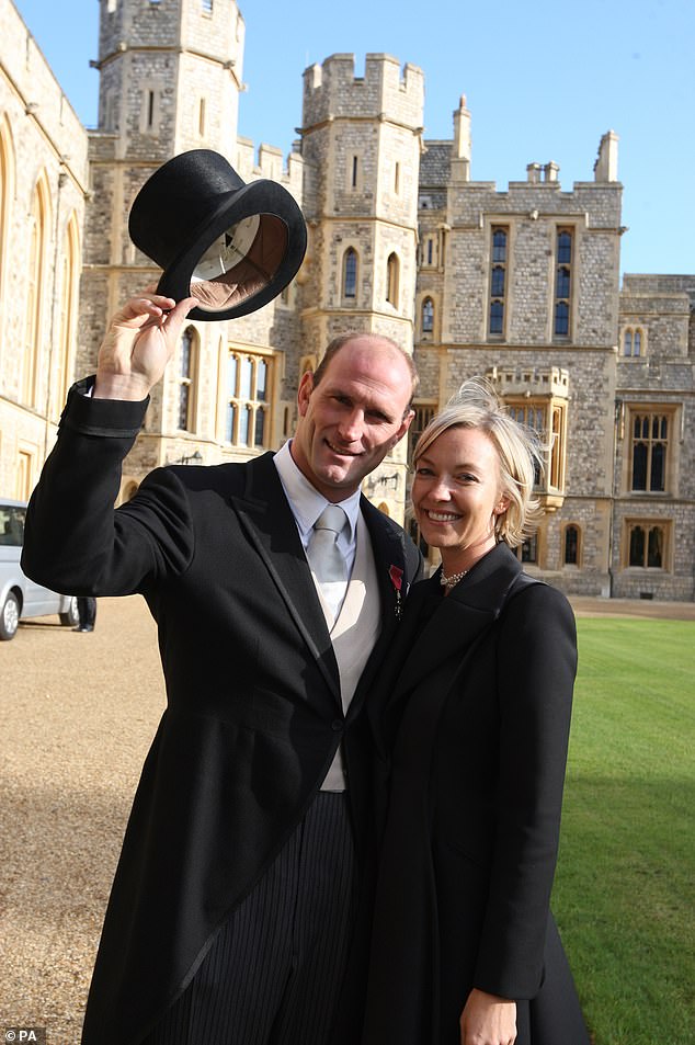 Dallaglio at a press conference to explain his reasons for resigning the England rugby union team captaincy in 1999