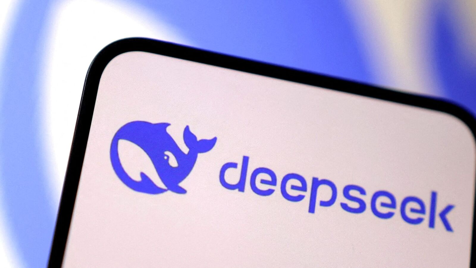 Weekly Tech Recap: DeepSeek shakes up AI world, OpenAI rolls out o3-Mini, WhatsApp thwarts Paragon attack and more