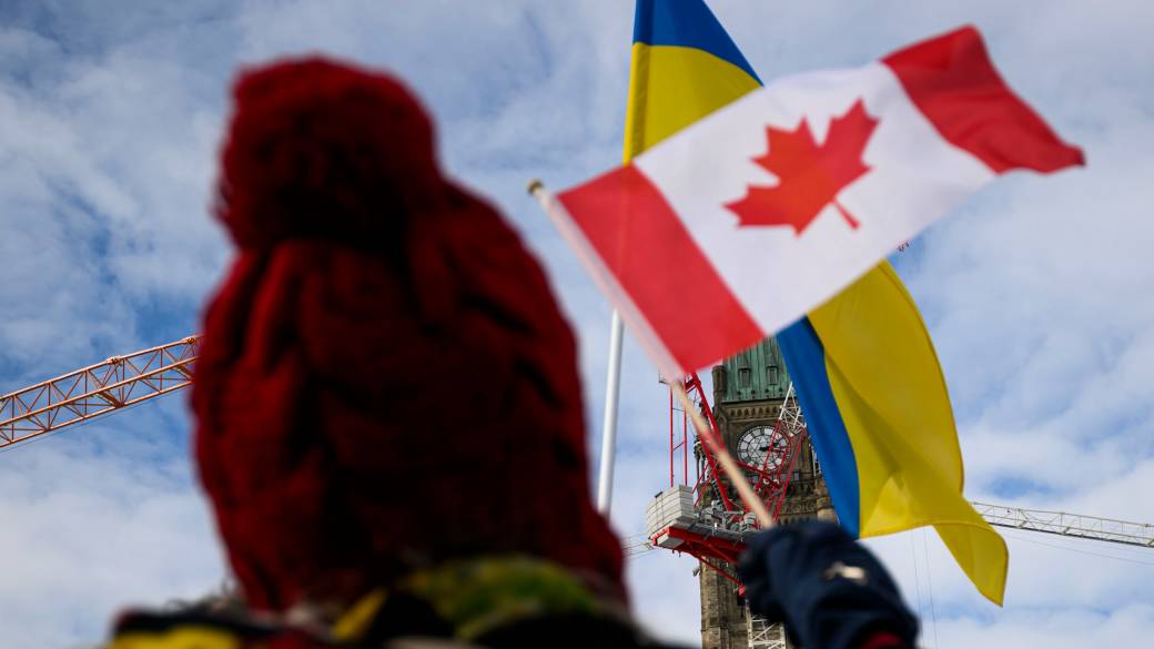 Click to play video: 'Ukrainians who sought refuge in Canada outraged after Trump-Zelenskyy clash at Oval Office'