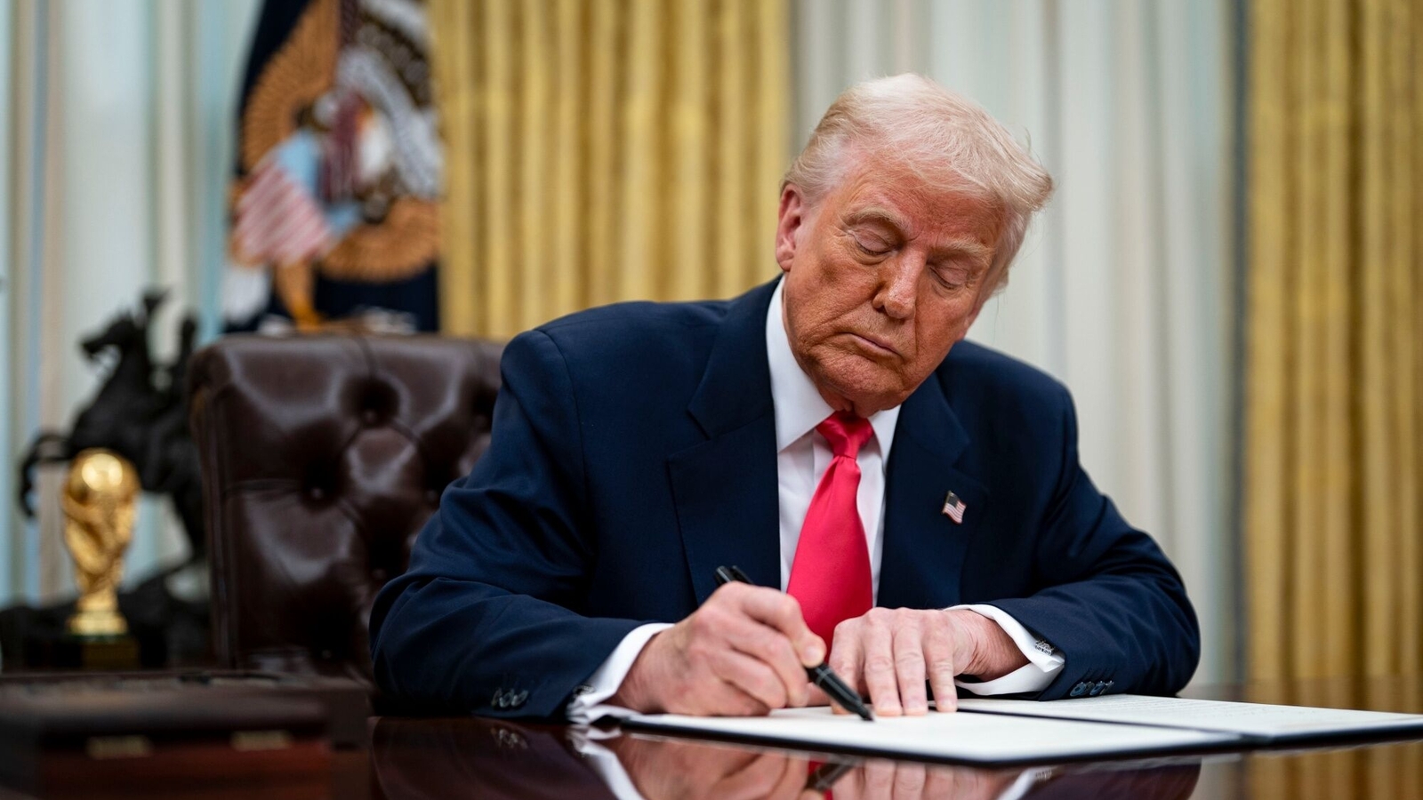 Donald Trump signs executive order to create strategic Bitcoin reserve