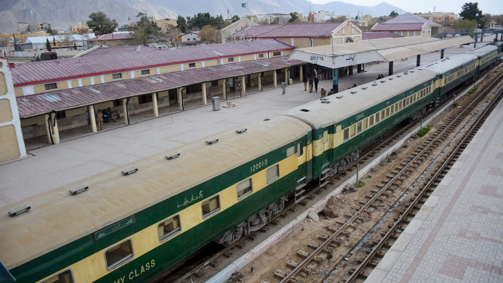 Video shows how Baloch militants attacked, hijacked Jaffar Express train in Pakistan | World News