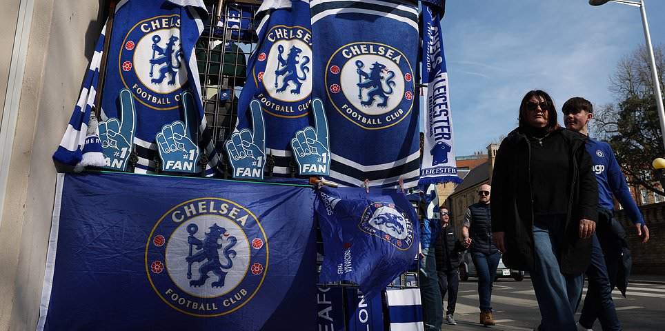 Chelsea vs Leicester City - Premier League: Live score, team news and updates as the Blues target win to get them back into the top four plus updates from Tottenham vs Bournemouth