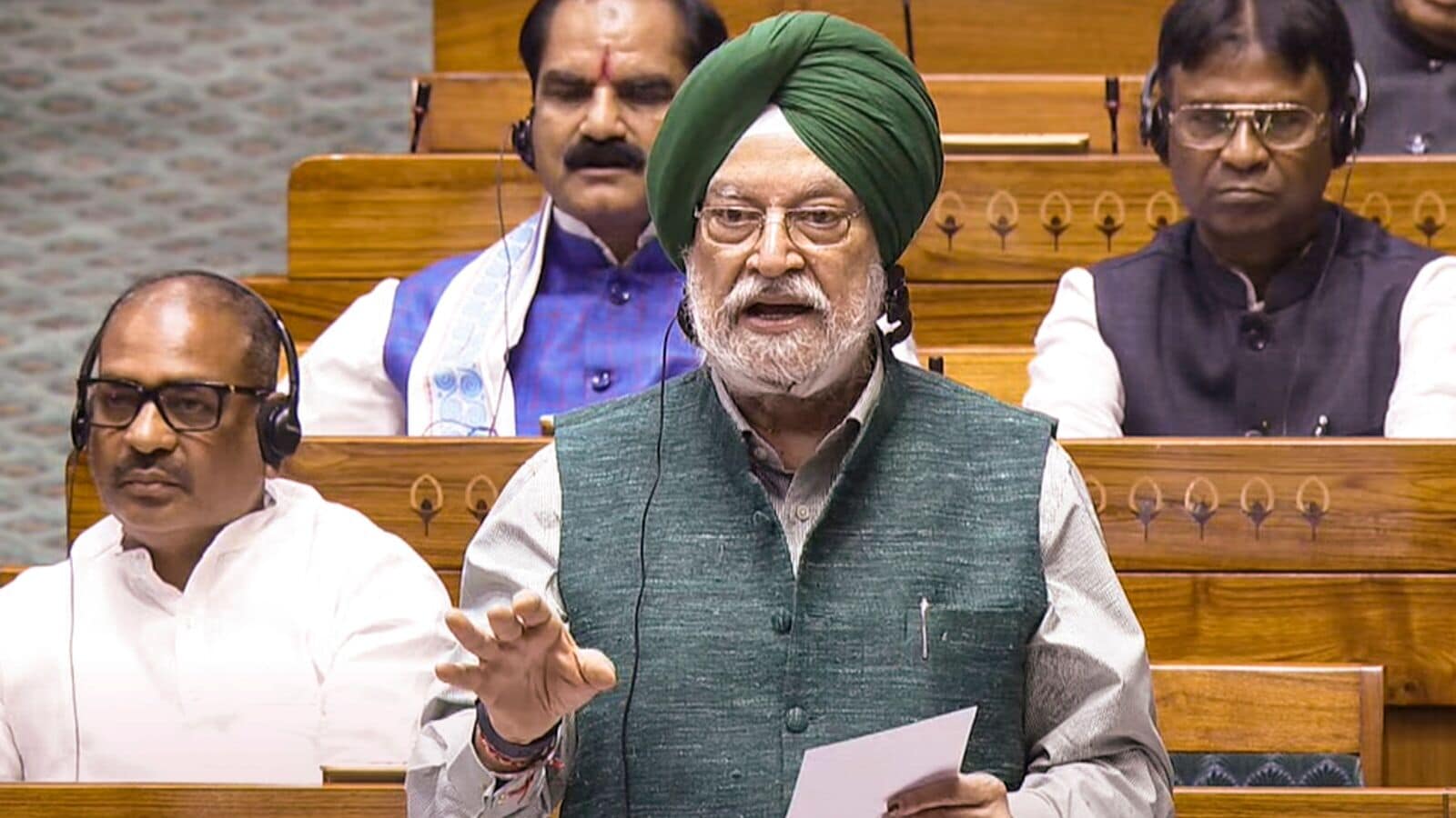 Union minister for petroleum and natural gas Hardeep Singh Puri. (PTI)