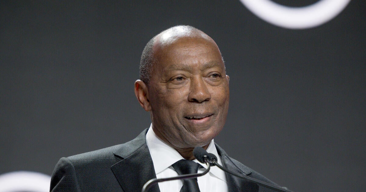 Rep. Sylvester Turner, former Houston mayor, dies at 70, weeks after taking office