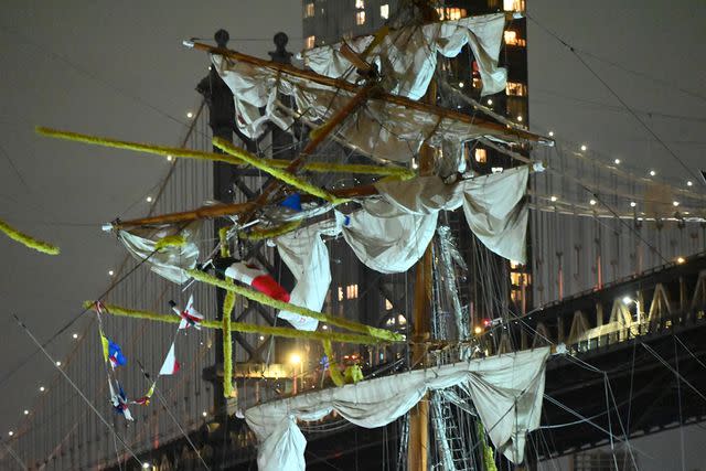 Kyle Mazza/Anadolu via Getty The Cuauhtémoc hits the Brooklyn Bridge in N.Y.C.