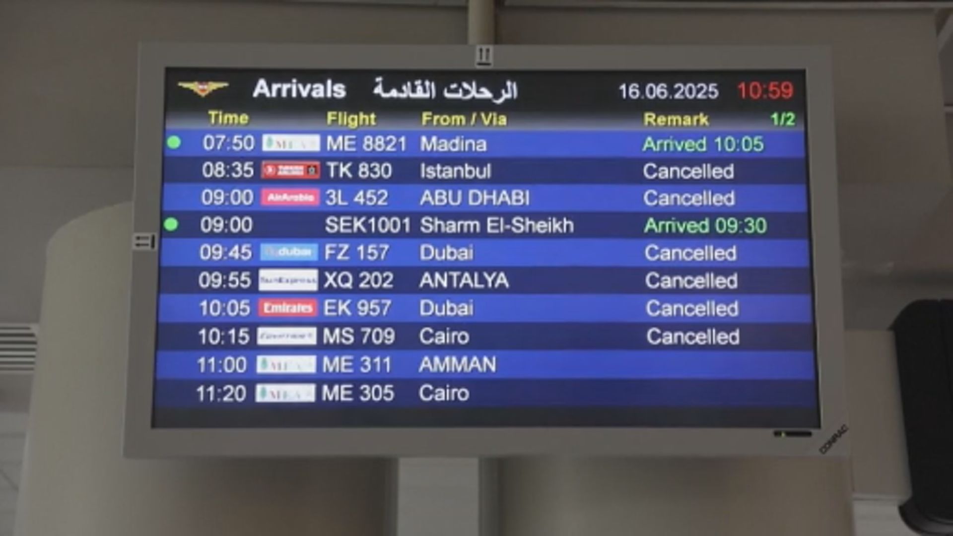Click to play video: 'Middle East air travel disrupted as Israel-Iran conflict escalates'