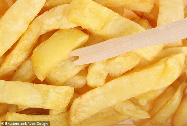 Food psychologist, James Cornish, claims that the correct way to eat fish and chips is with a Chip Fork