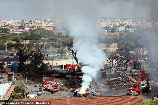 Accident at a gas station in via dei Gordiani, Prenestino district, caused an explosion and a loud bang heard in many neighbourhoods of the capital