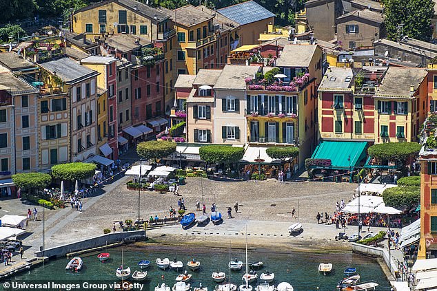Pictured: What tourists expect when visiting Portofino