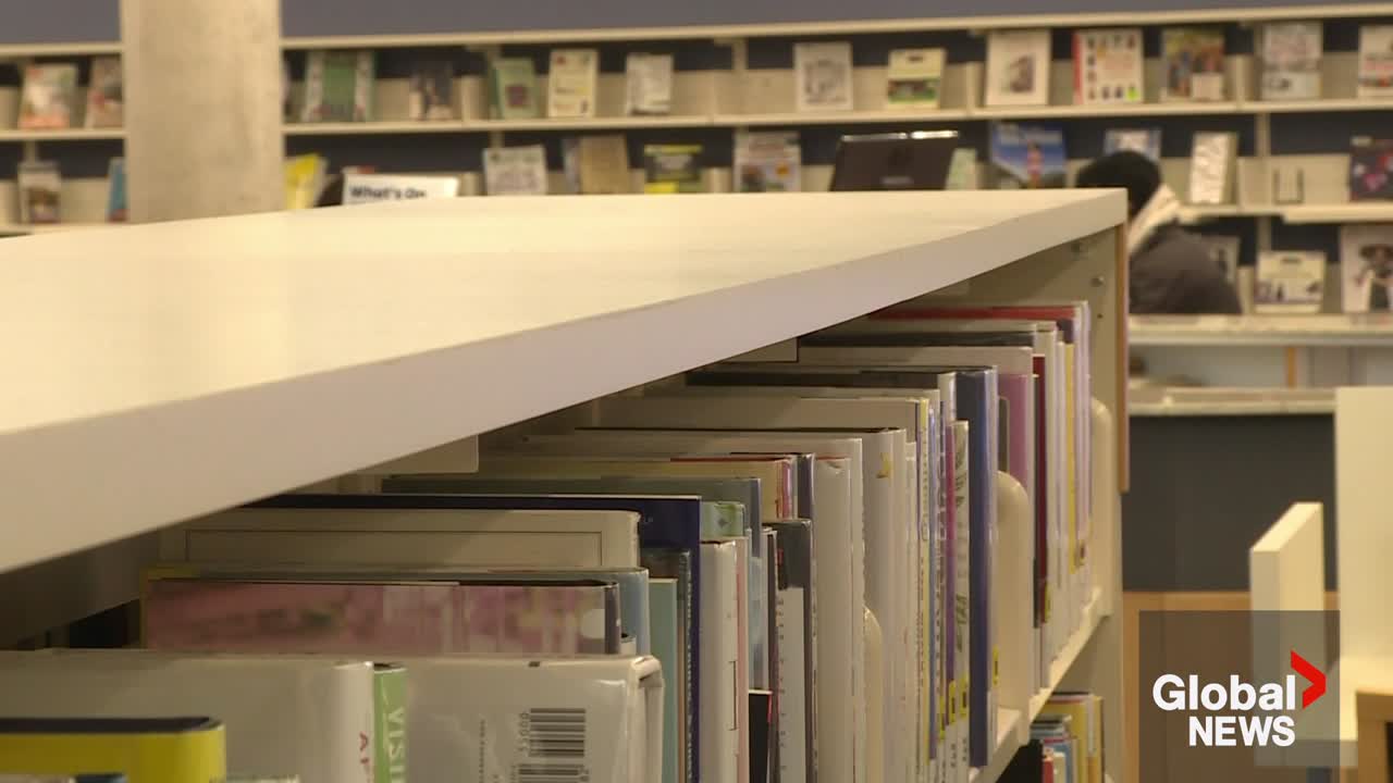 Click to play video: '‘Overwhelmed with terror:’ Hijab-wearing woman attacked in Ajax library'