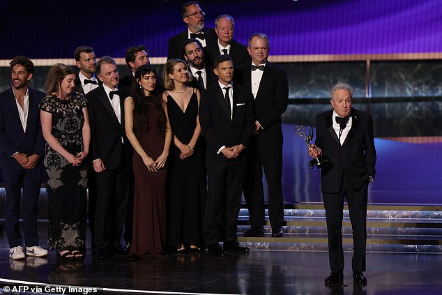 Longtime showrunner Lorne Michaels accepted the honor but did not mention the mass exodus from the show during his acceptance speech