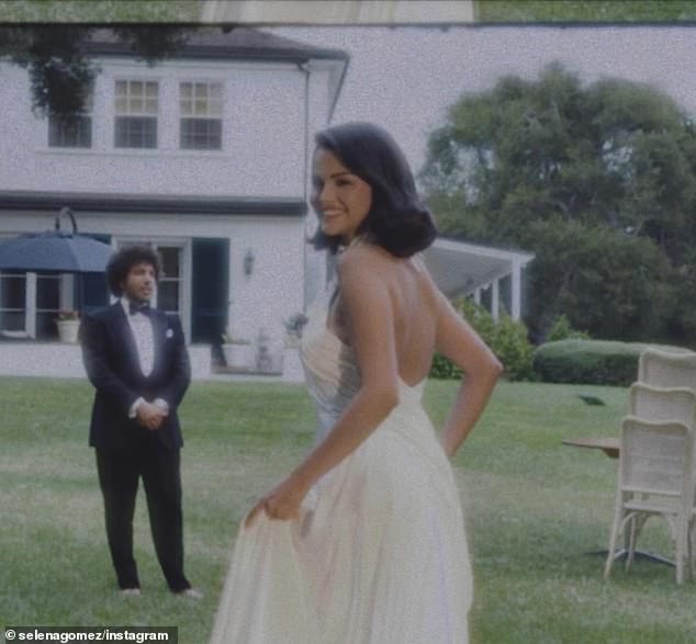 In photos from the rehearsal dinner that the actress shared on Saturday, Selena and Benny cozied up and at one point, strolled hand-in-hand as they made their way across the scenic venue
