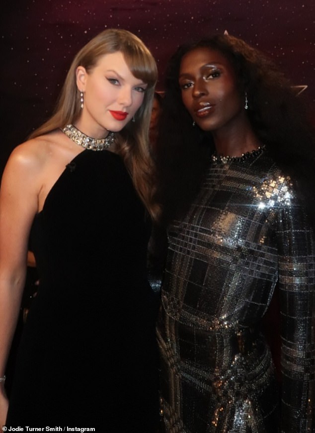 An audience member, and hardcore Swiftie, took to social media to claim that Jodie had 'inappropriately' asked Taylor if she is planning on having kids