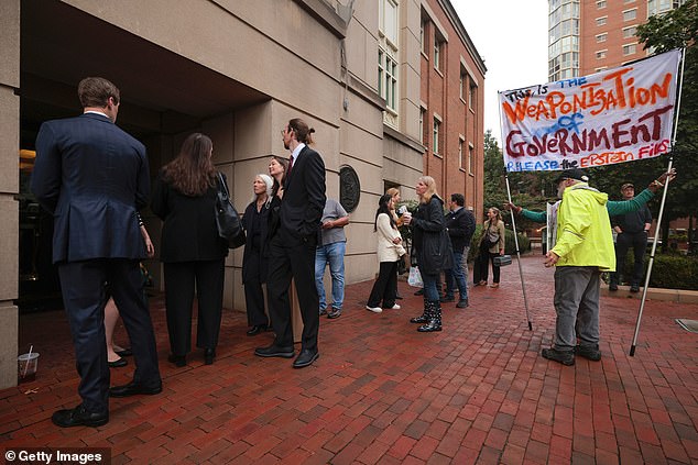 ALEXANDRIA, VIRGINIA - OCTOBER 08: Family members of former FBI director James Comey (L) arrive to the U.S. District Court for the Eastern District of Virginia's Bryan Courthouse for Comey's arraignment on October 08, 2025 in Alexandria, Virginia. Comey will be arraigned today after being indicted by a Virginia grand jury on charges of making a false statement and obstruction during congressional testimony in 2020. (Photo by Chip Somodevilla/Getty Images)