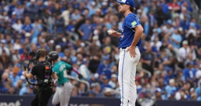 Blue Jays once again turn to rookie Yesavage Blue Jays once again turn to rookie Yesavage