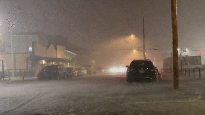 Tornado in Forest Hill? Sirens in Fort Worth spark panic as thunderstorm warning issued for Dallas and Arlington