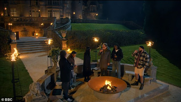 As Cat, Alan, Joe, Nick and David relaxed in the castle after the tense discussions, they were then ushered out to the fire pit as Claudia told them they were the final five finalists