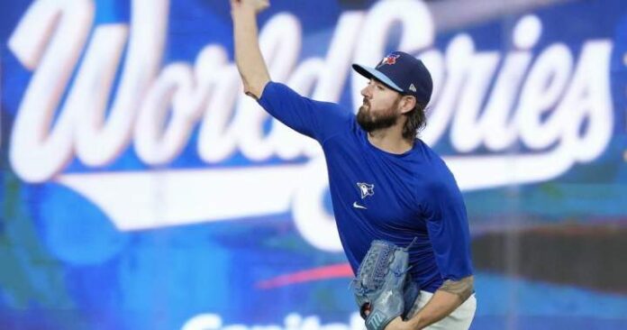 Game 6 of World Series: Blue Jays hold 3-2 lead Game 6 of World Series: Blue Jays hold 3-2 lead over Dodgers