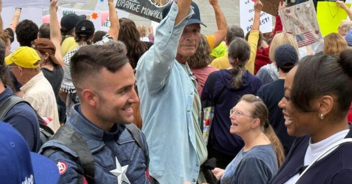 2 Illinois National Guard members speak out: "I won't turn 2 Illinois National Guard members speak out: "I won't turn against my neighbors"