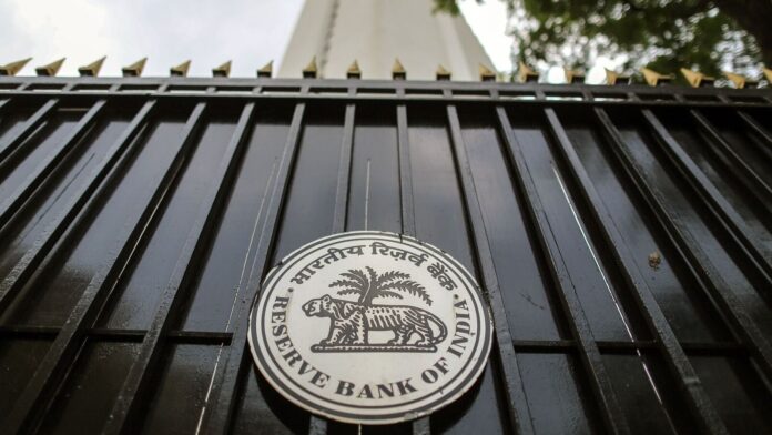 Bank holiday on Bhai Dooj 2025: Are banks closed for The RBI cut interest rates more than projected in its June monetary policy, and unexpectedly reduced the cash reserve ratio for banks, providing a major liquidity boost to the economy as growth prospects dim and inflation subsides. File Photo: Bloomberg)