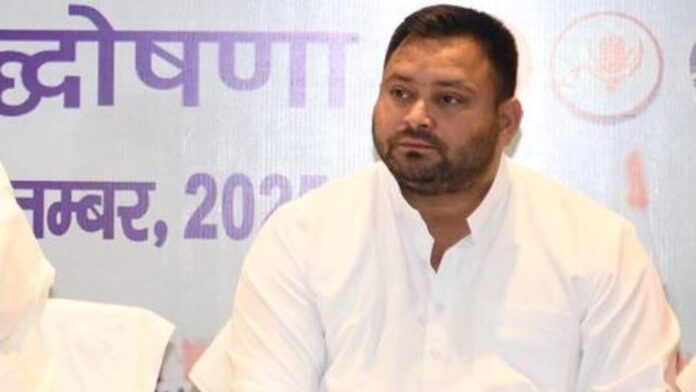 Bihar election: Tejashwi Yadav vows ₹30,000 monthly salary for Jeevika Bihar Elections:  RJD leader Tejashwi Yadav (right) in Patna, Bihar. (Santosh Kumar/ HT Photo)