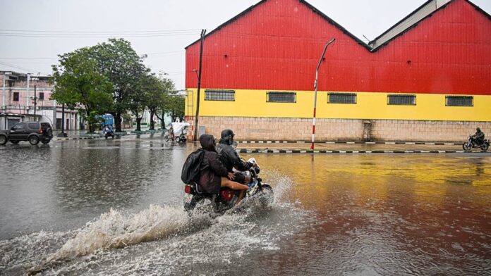 Hurricane Melissa churns across Cuba as a Category 3 storm Hurricane Melissa churns across Cuba as a Category 3 storm