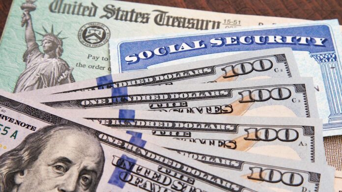 If You Invested Every Social Security Check for 10 Years, If You Invested Every Social Security Check for 10 Years, How Rich Would You Be?