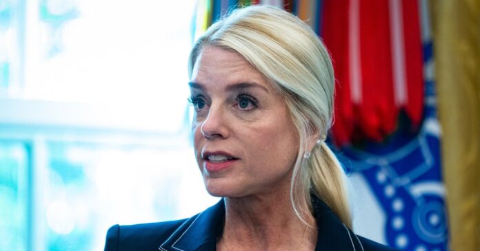 Minnesota man arrested for threatening Pam Bondi in alleged "murder-for-hire" Minnesota man arrested for threatening Pam Bondi in alleged "murder-for-hire" TikTok post