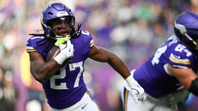 NFL Week 8: Full schedule, storylines to watch, live streaming Jordan Mason #27 of the Minnesota Vikings runs with the ball (file photo)