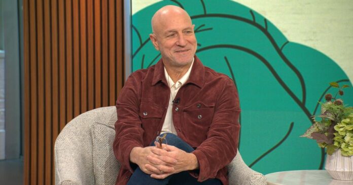 Tom Colicchio revisits "Think Like a Chef" 25 years later