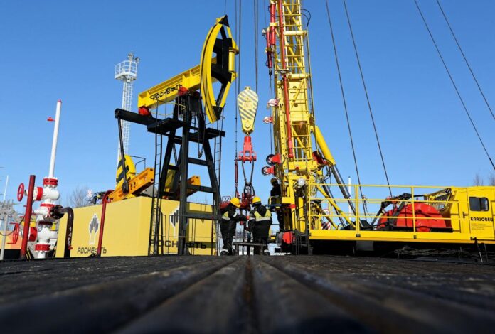 US Sanctions on Russian Oil Giants Send Shockwaves Across China US Sanctions on Russian Oil Giants Send Shockwaves Across China