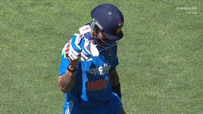 Virat Kohli acknowledges the crowd at Adelaide Oval after being dismissed for a duck in the second ODI against Australia. 