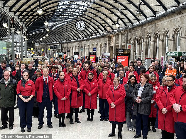 Newcastle Central Station fell silent at 11am this morning as LNER Train staff and members of the public paid their respects