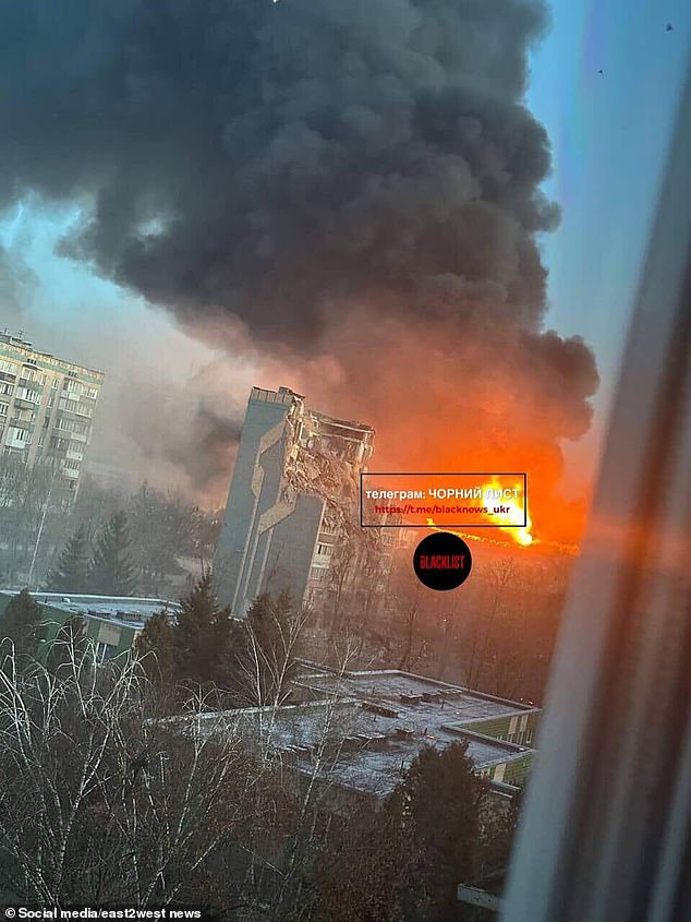 Explosions rock Ternopil as Russia launches a new strike, where at least nine died