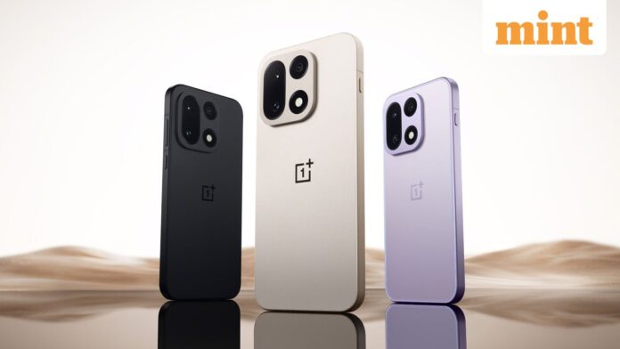 OnePlus 15 comes in three colour variants