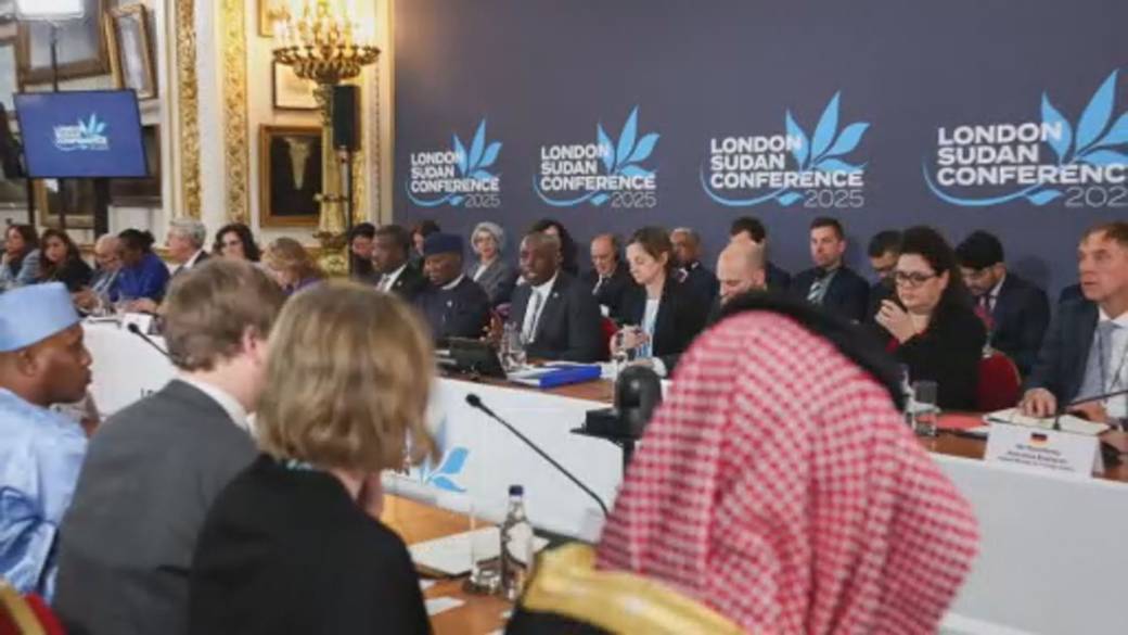 Click to play video: 'Sudan civil war enters 3rd year with no end in sight'